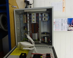 Contr cabinet f/1 drive RW405 nest Colony2+ 220-240V 1Ph V3